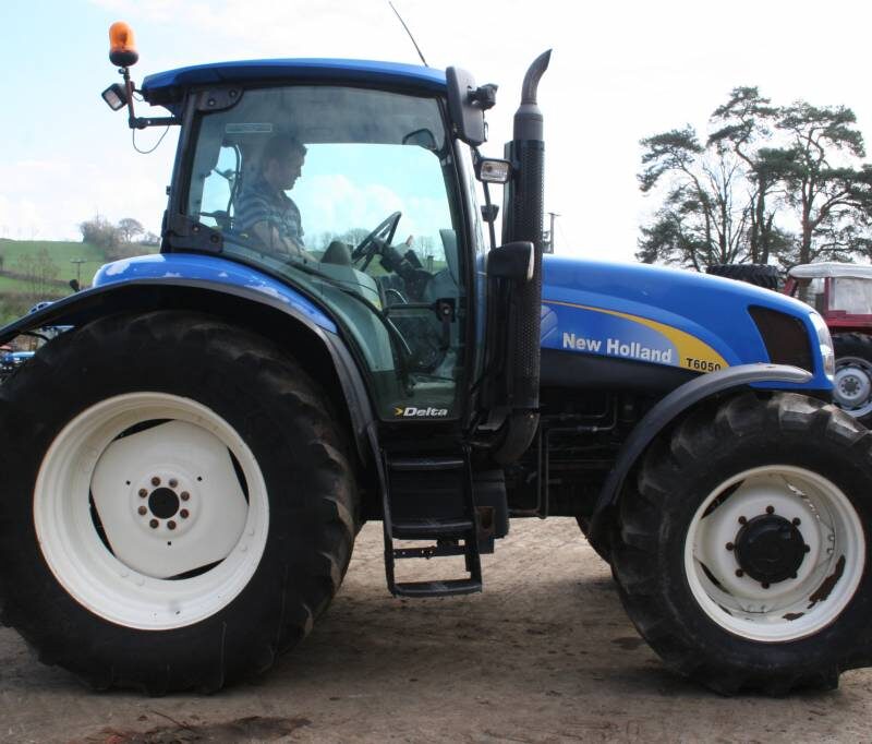 Трактор New Holland T 6050
