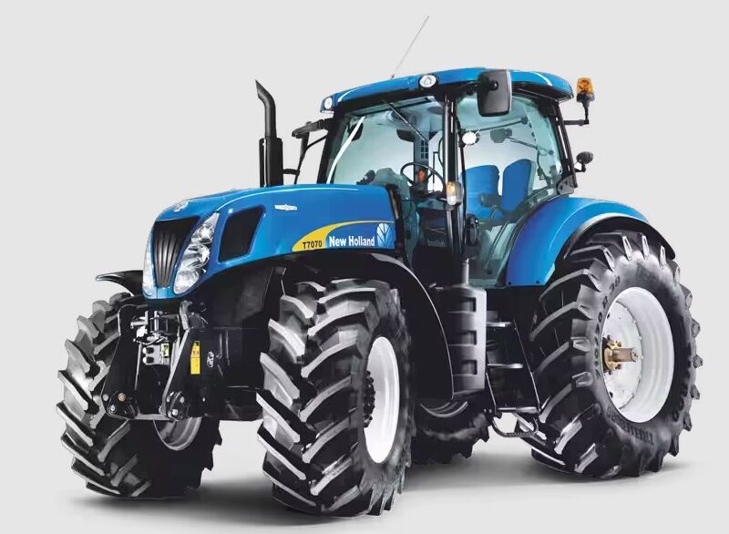 Трактор New Holland T7000