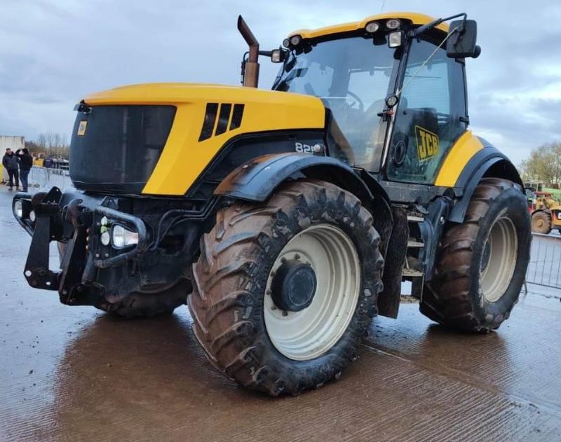 Ремонт двигуна трактора JCB серії Fastrac